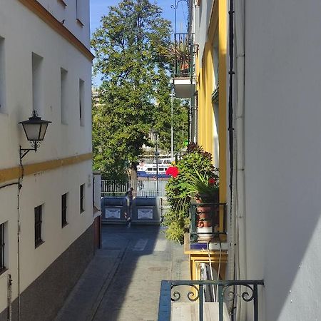 Apartmán Vive Triana Sevilla Exteriér fotografie